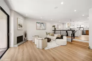 5711 Owensmouth, Woodland Hills, CA 91367 - Photo 1