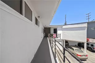 3906 Pacific Ave, Marina del Rey, CA 90292 - Photo 61