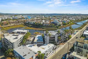 3906 Pacific Ave, Marina del Rey, CA 90292 - Photo 75
