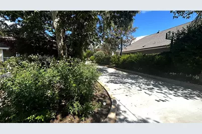 25845 Espinoza Drive, Valencia, CA 91355 - Photo 41