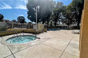 25845 Espinoza Dr, Valencia, CA 91355 - Photo 43