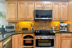 25845 Espinoza Dr, Valencia, CA 91355 - Photo 15