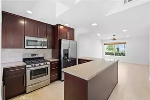 54 Oval Rd, Irvine, CA 92604 - Photo 7