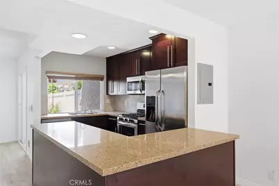 54 Oval Road, Irvine, CA 92604 - Photo 5