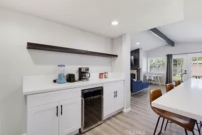 6564 Kelvin Avenue, Los Angeles, CA 91306 - Photo 7