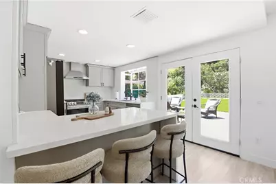 11515 Doral, Los Angeles, CA 91326 - Photo 9