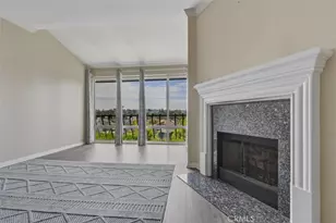 12830 Burbank, Valley Village, CA 91607 - Photo 5