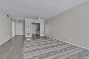 12830 Burbank, Valley Village, CA 91607 - Photo 9
