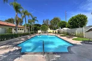 12830 Burbank, Valley Village, CA 91607 - Photo 19