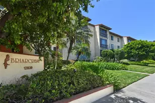 12830 Burbank, Valley Village, CA 91607 - Photo 29