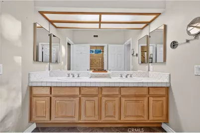 24611 Brittany Lane, Newhall, CA 91321 - Photo 37