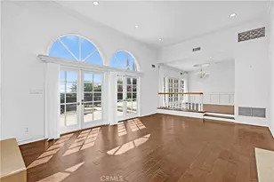 23900 Berdon St, Woodland Hills, CA 91367 - Photo 9