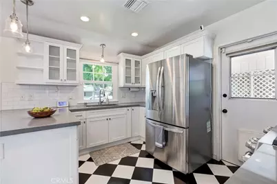 5429 Columbus Avenue, Sherman Oaks, CA 91411 - Photo 15