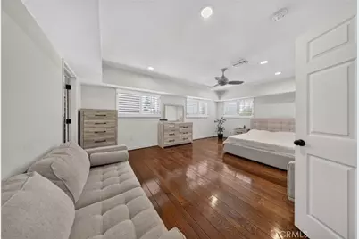 4930 Biloxi, Toluca Lake, CA 91601 - Photo 49