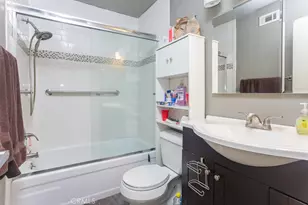 23125 Pamplico Dr, Valencia, CA 91354 - Photo 15