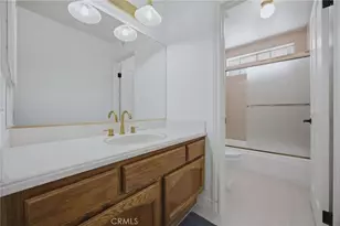 29644 Kimberly Dr, Agoura Hills, CA 91301 - Photo 31