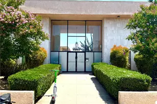 5232 Corteen Pl, Valley Village, CA 91607 - Photo 5