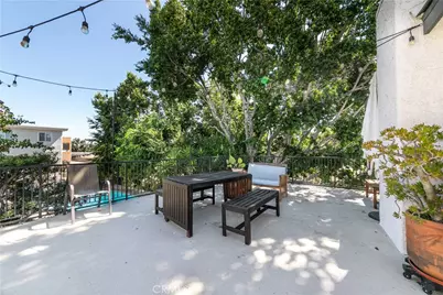5252 Coldwater Canyon, Sherman Oaks, CA 91401 - Photo 21