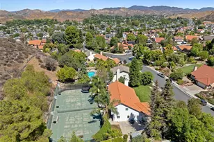 20906 Susan Carole Dr, Saugus, CA 91350 - Photo 31