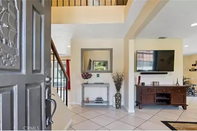 20906 Susan Carole Drive, Saugus, CA 91350 - Photo 5