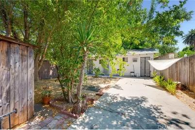 19122 Chase Street, Northridge, CA 91324 - Photo 27