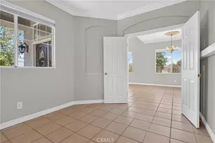 19613 Monarch Ridge Dr, Canyon Country, CA 91351 - Photo 9