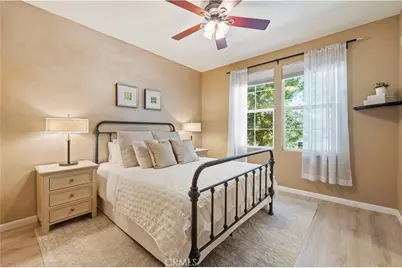 24085 Avocado Lane, Valencia, CA 91354 - Photo 13