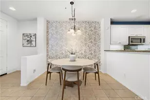 24085 Avocado Ln, Valencia, CA 91354 - Photo 3