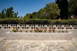 3534 Stonehill, Sherman Oaks, CA 91423 - Photo 19
