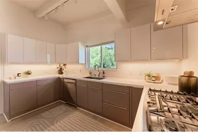 3534 Stonehill, Sherman Oaks, CA 91423 - Photo 11