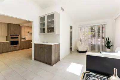 4807 Ellenita Avenue, Tarzana, CA 91356 - Photo 7