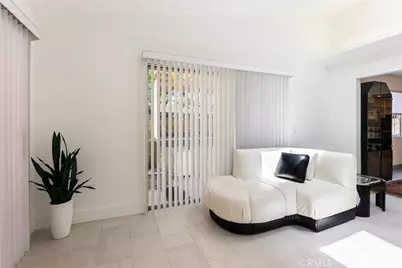 4807 Ellenita Avenue, Tarzana, CA 91356 - Photo 9