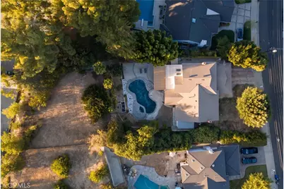 4807 Ellenita Avenue, Tarzana, CA 91356 - Photo 27
