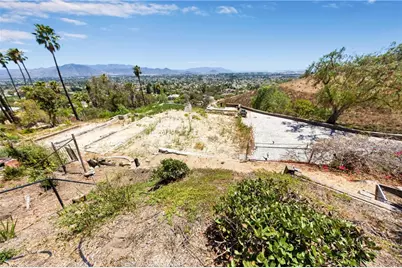375 W Highland, Camarillo, CA 93010 - Photo 7