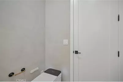 6742 Nagle Avenue, Los Angeles, CA 91401 - Photo 27