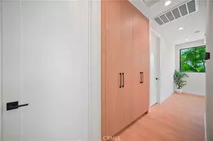 6742 Nagle Ave, Los Angeles, CA 91401 - Photo 35