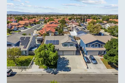 1727 Blackberry Court, Palmdale, CA 93551 - Photo 3