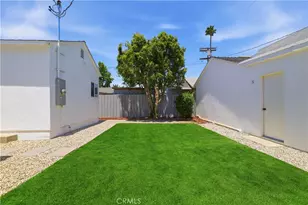 7446 Dempsey Ave, Lake Balboa, CA 91406 - Photo 25