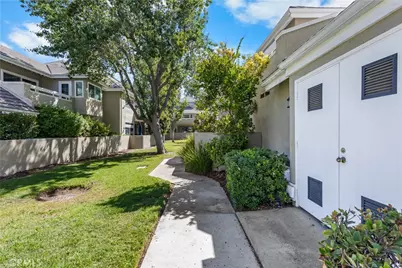 26127 McBean Parkway #35, Valencia, CA 91355 - Photo 39