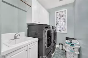 20511 Lantana Ct, Porter Ranch, CA 91326 - Photo 27