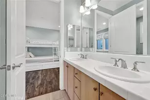 20511 Lantana Ct, Porter Ranch, CA 91326 - Photo 25