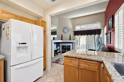 30418 Daisy Court, Castaic, CA 91384 - Photo 7