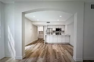 750 N Kings, Los Angeles, CA 90069 - Photo 9