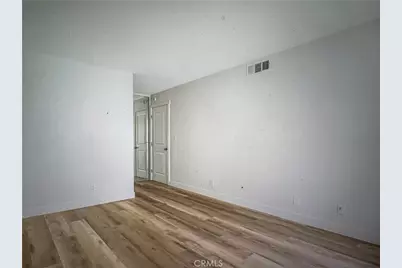 750 N Kings #105, Los Angeles, CA 90069 - Photo 17