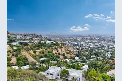 8875 Thrasher Avenue, West Hollywood, CA 90069 - Photo 25