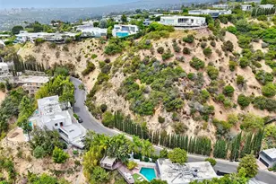 8875 Thrasher Ave, West Hollywood, CA 90069 - Photo 11