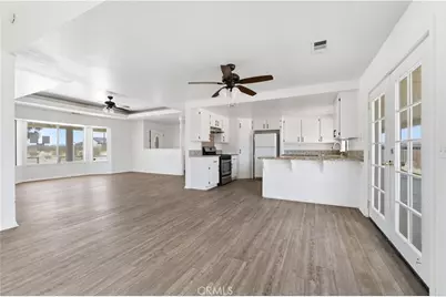 21640 Garibaldi Ct, California City, CA 93505 - Photo 7