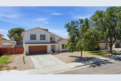 44135 Camellia, Lancaster, CA 93535 - Photo 3