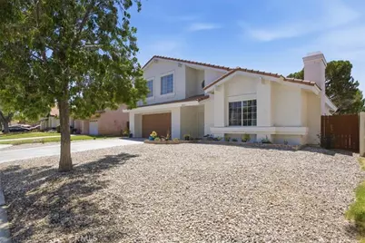 44135 Camellia, Lancaster, CA 93535 - Photo 5