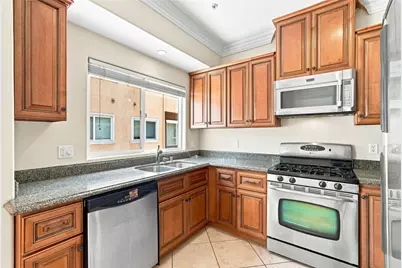 13629 Wyandotte #118, Van Nuys, CA 91405 - Photo 5